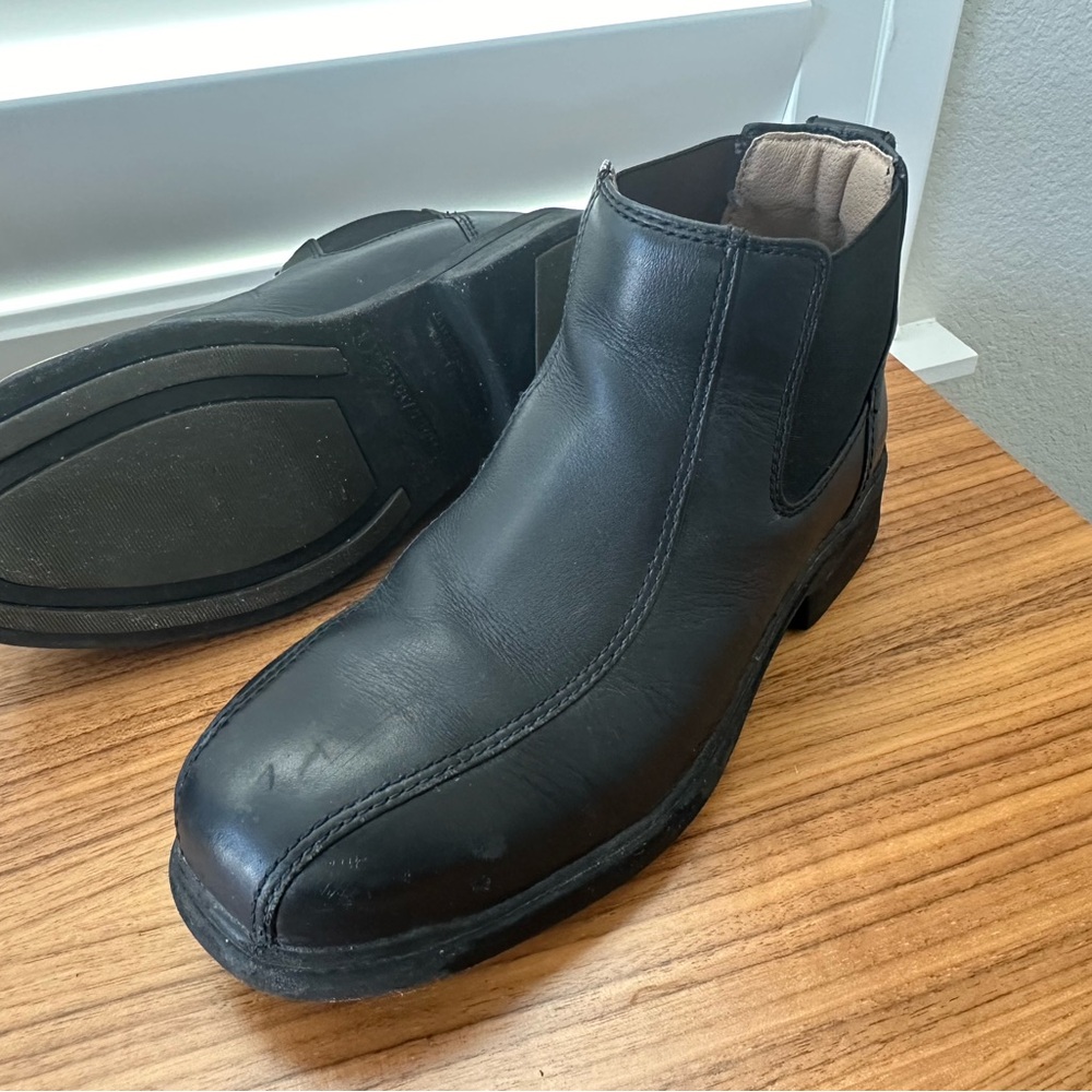 BLUNDSTONE EXECUTIVE STEEL TOE DRESS BOOTS